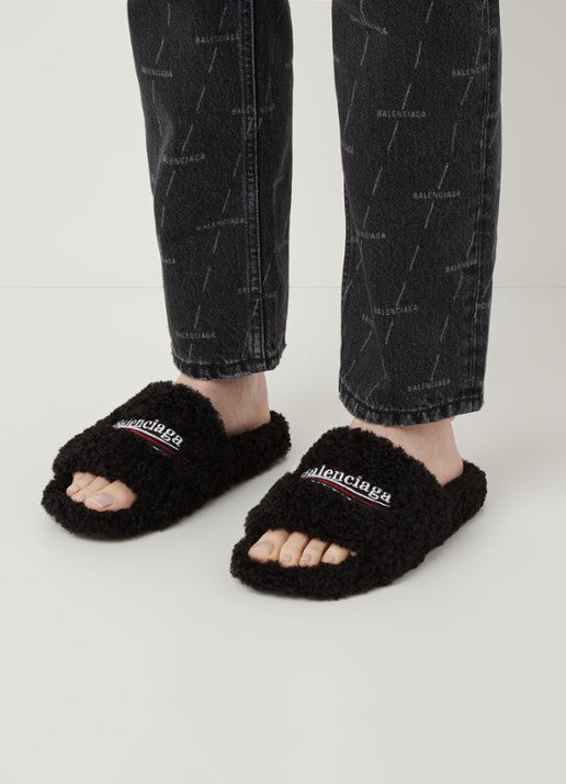 BLNCGA SLIPPERS