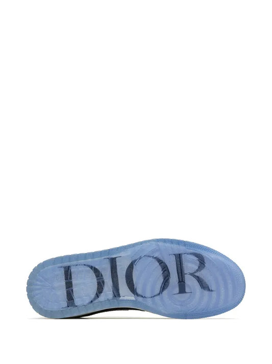 DI-OOR LOW SCHOENEN